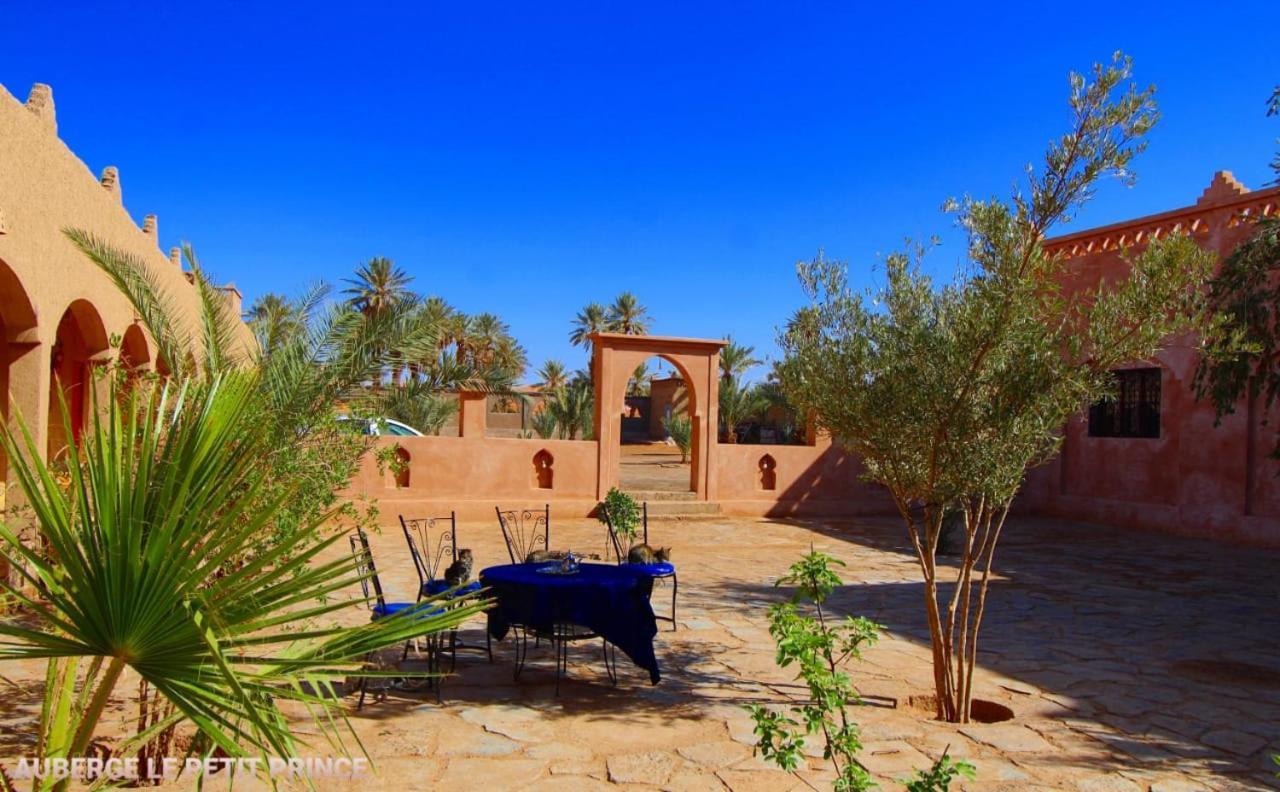 Hotel Riad Le Petit Prince Merzouga Esterno foto